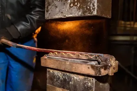 Categoria fornos para fundicao de aluminio de Alumino Metal